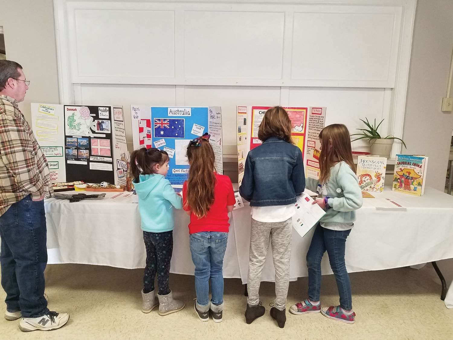 Cultural Fair hosted by GLOW